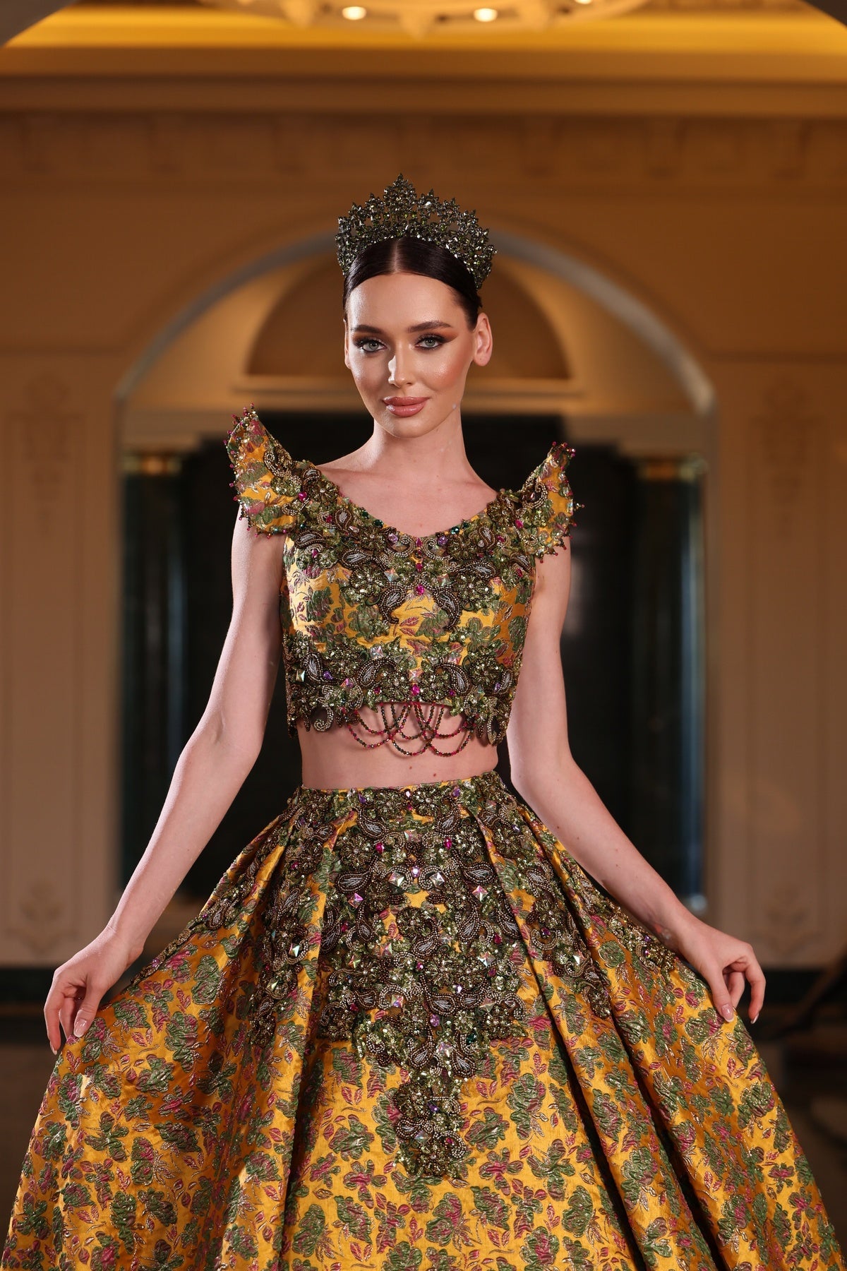 DİK OMUZ ATLET YAKA BALIK KINALIK