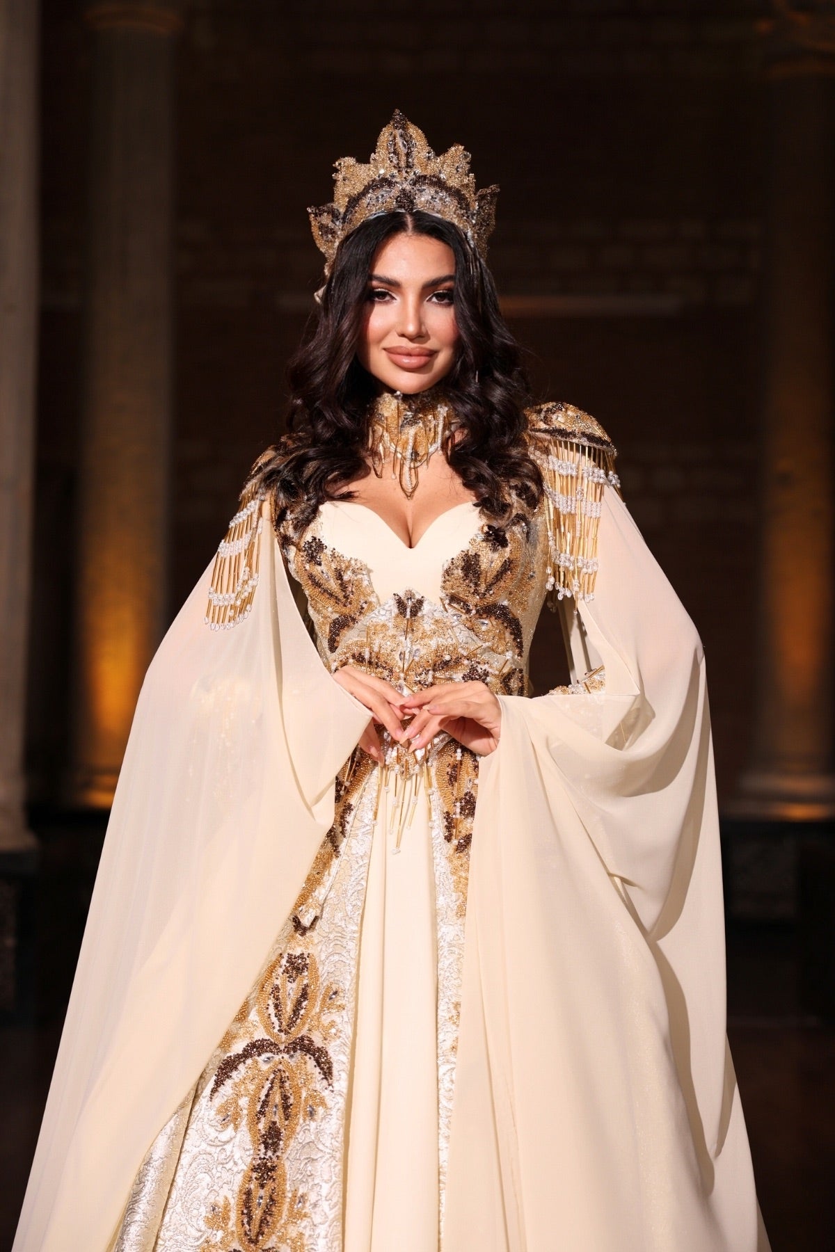 EFSUN KREM GOLD YÖRESEL KAFTAN