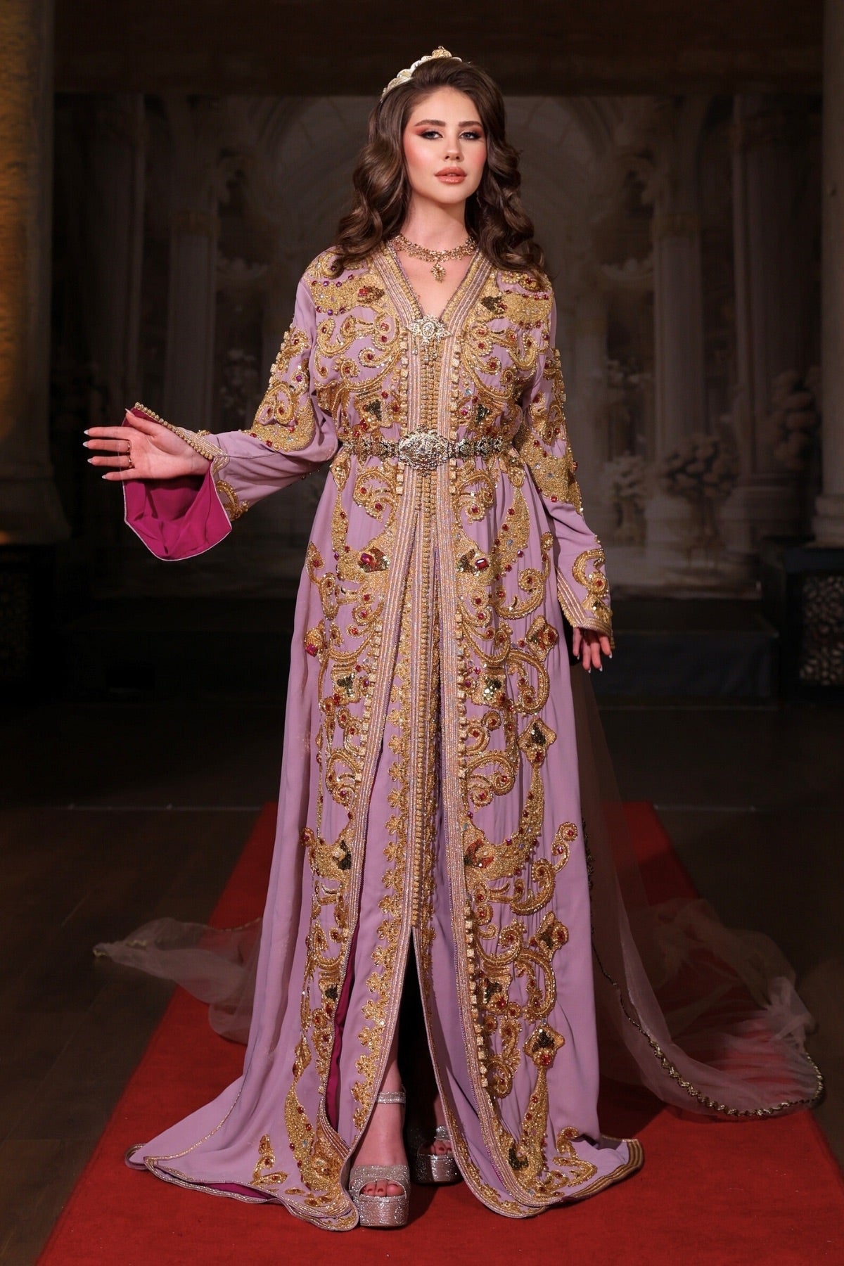 MENEKŞE LİLA ALTIN İŞLEMELİ KINA FİSTAN