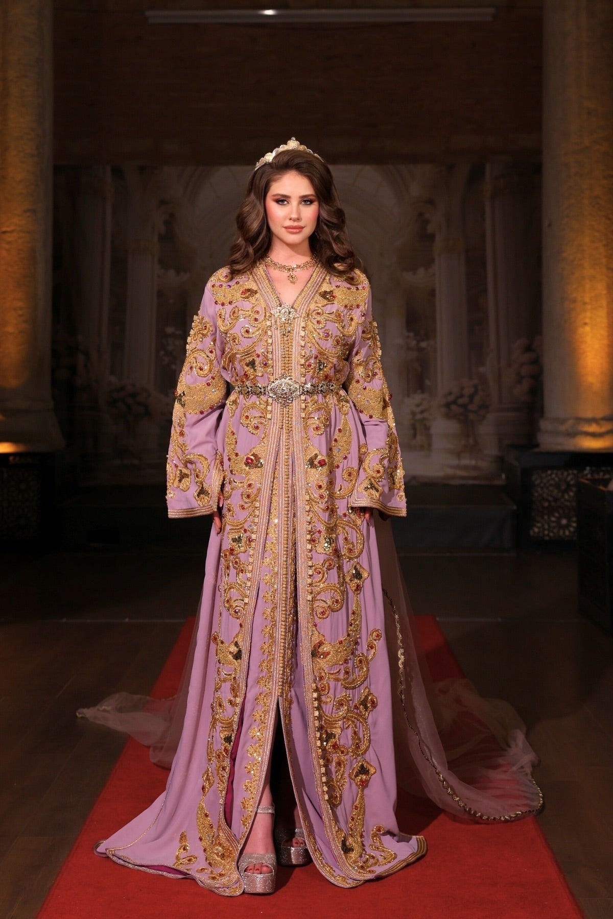 MENEKŞE LİLA ALTIN İŞLEMELİ KINA FİSTAN