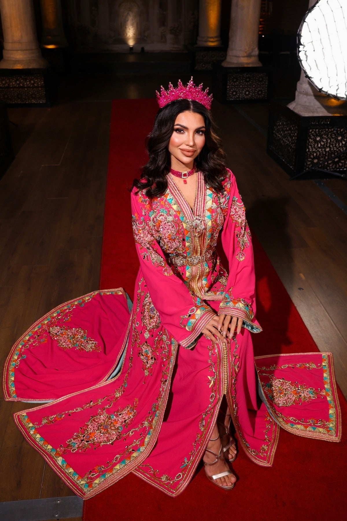 TUTKU FUŞYA ALTIN İŞLEMELİ KINA FİSTAN