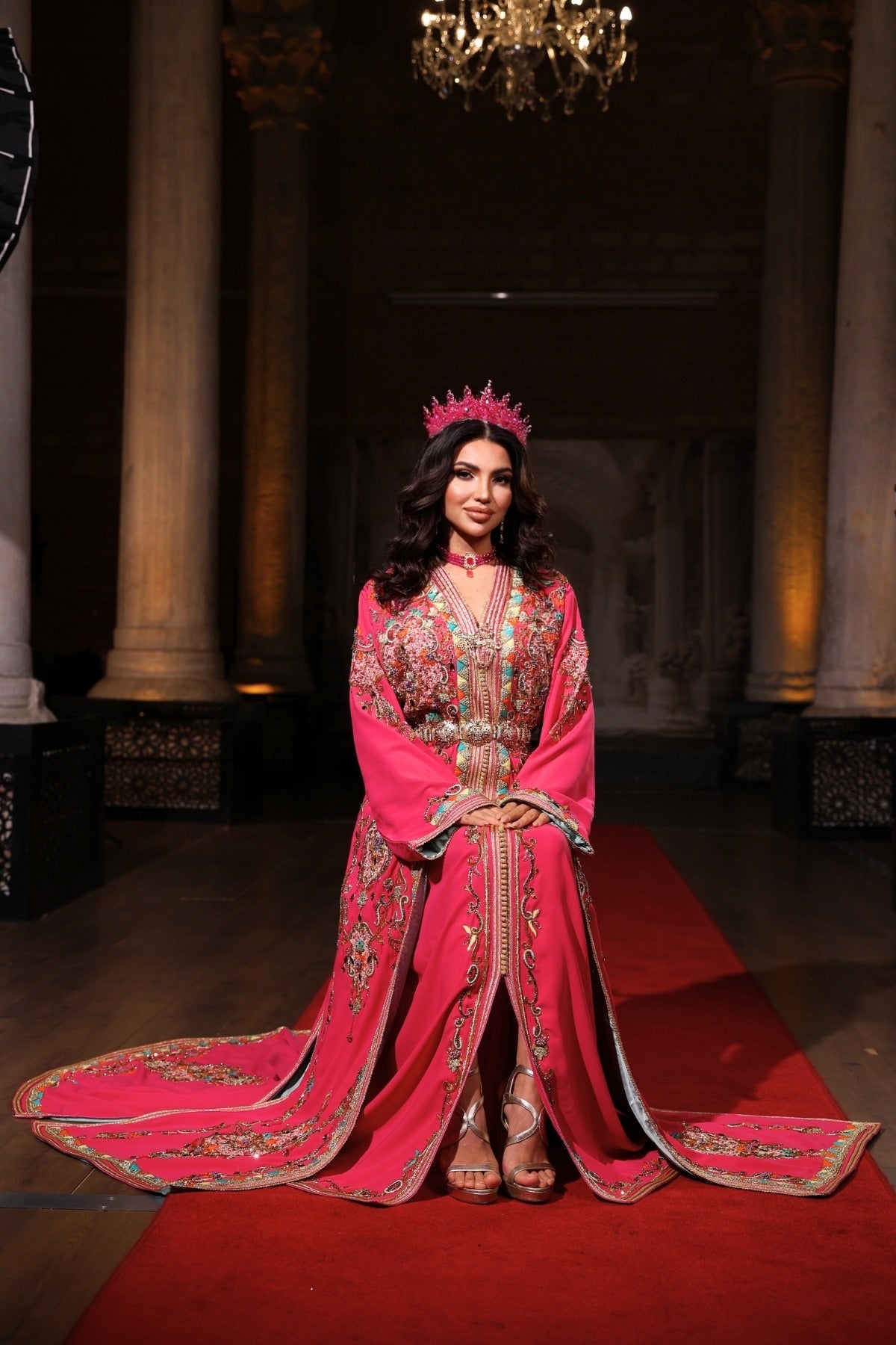 TUTKU FUŞYA ALTIN İŞLEMELİ KINA FİSTAN