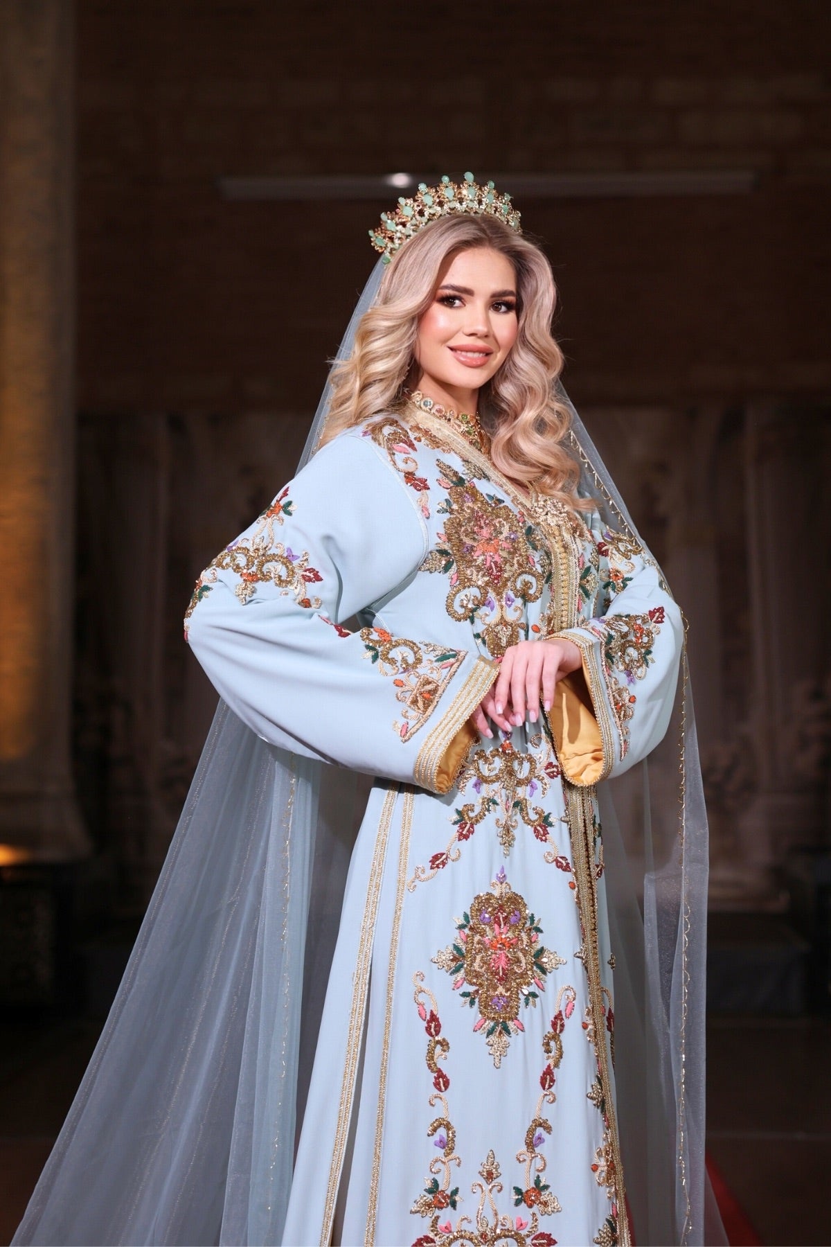 DAMLA SU YEŞİLİ ALTIN İŞLEMELİ KINA FİSTAN