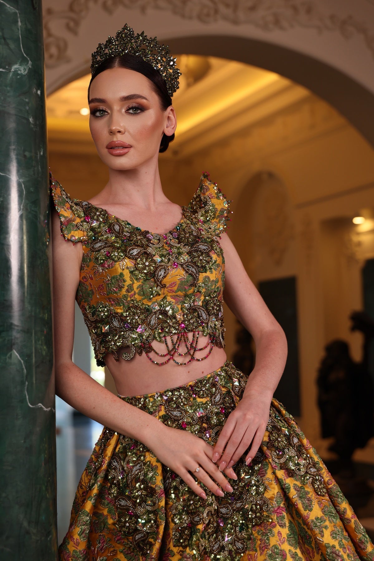 DİK OMUZ ATLET YAKA BALIK KINALIK