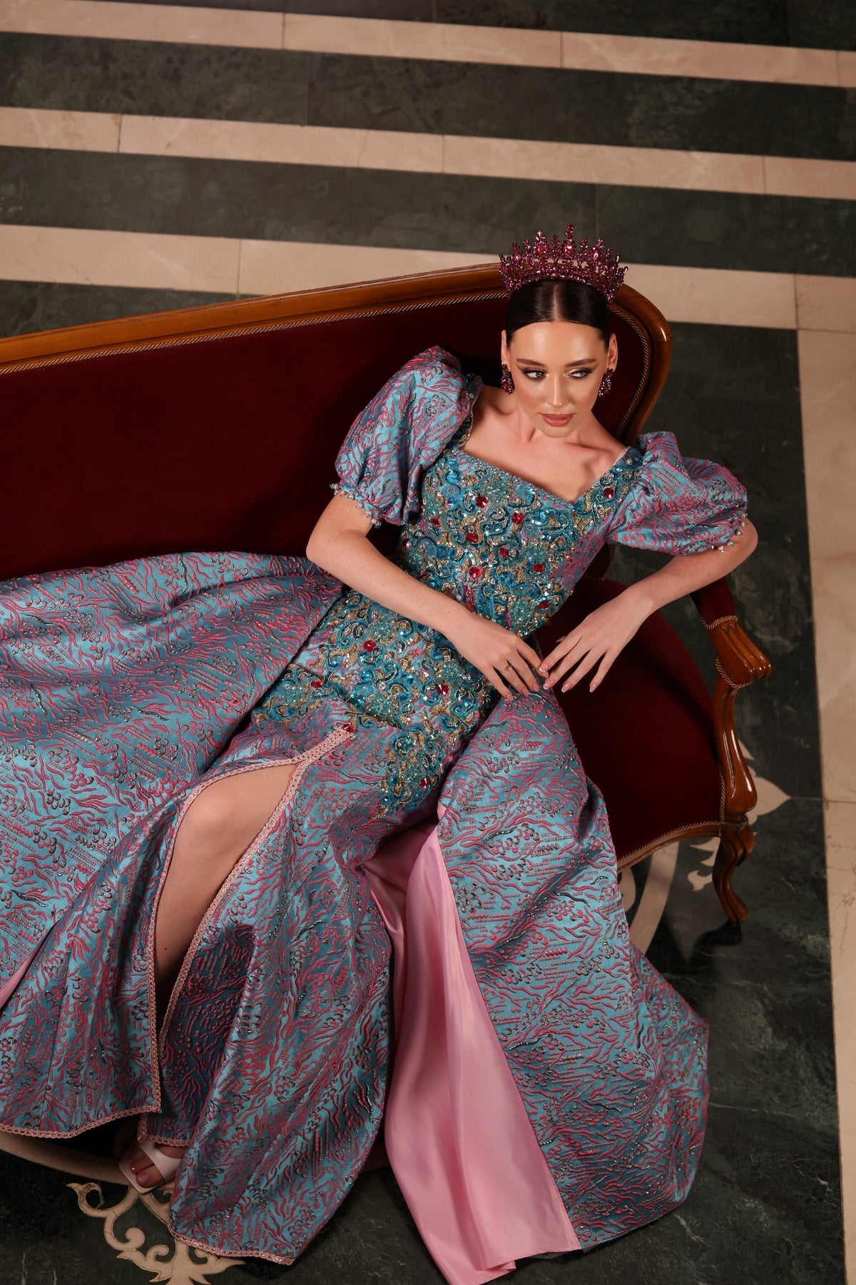 BALON KOL KARE YAKA DEMONTO BALIK KINALIK