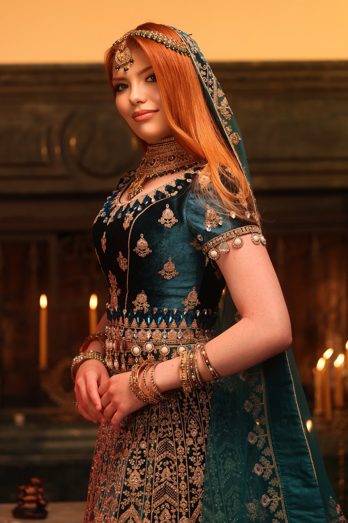 KISA KOL ATLET YAKA HİNT MODEL KINALIK