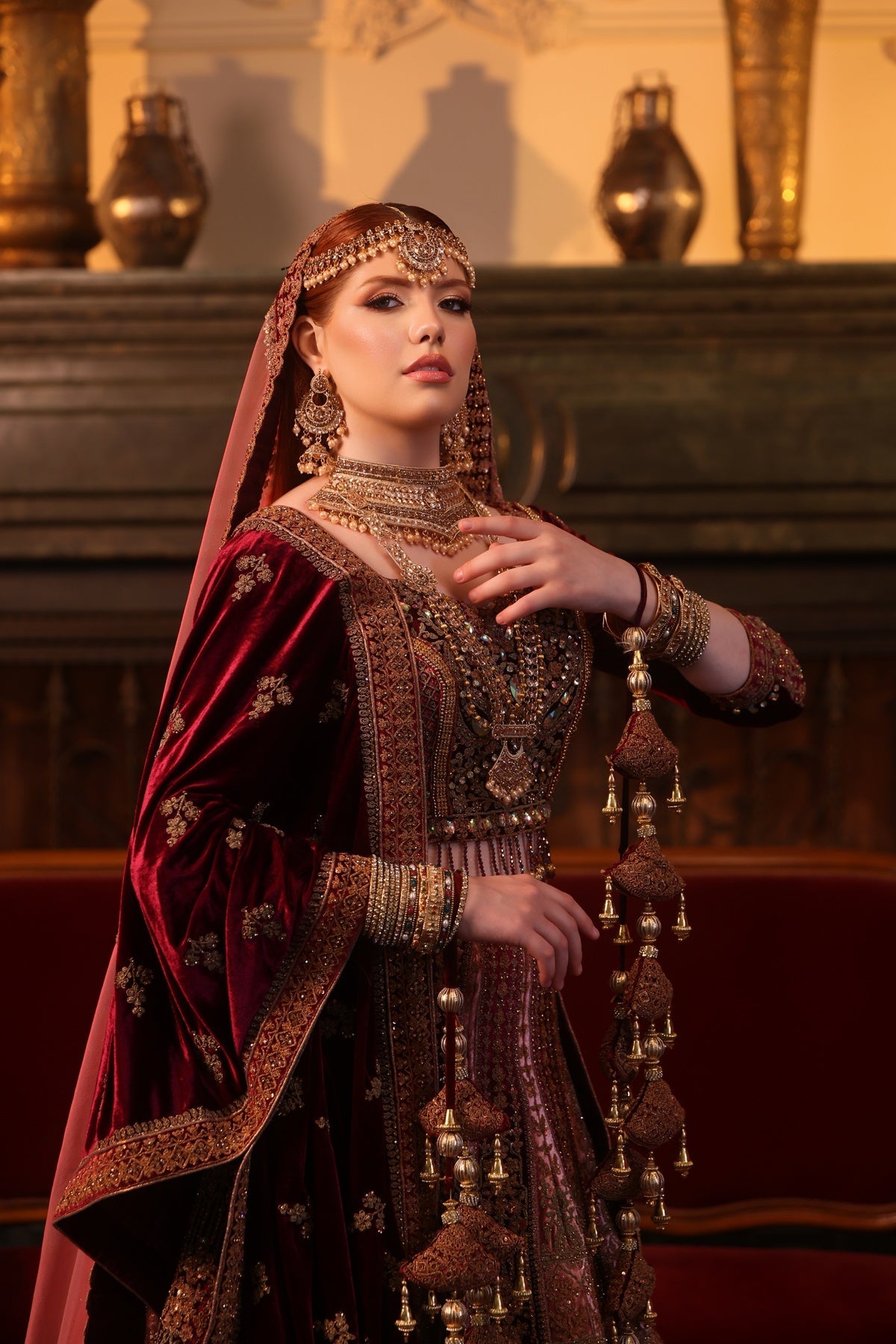 FAKİR KOL V YAKA VIP HİNT GELİNLİK